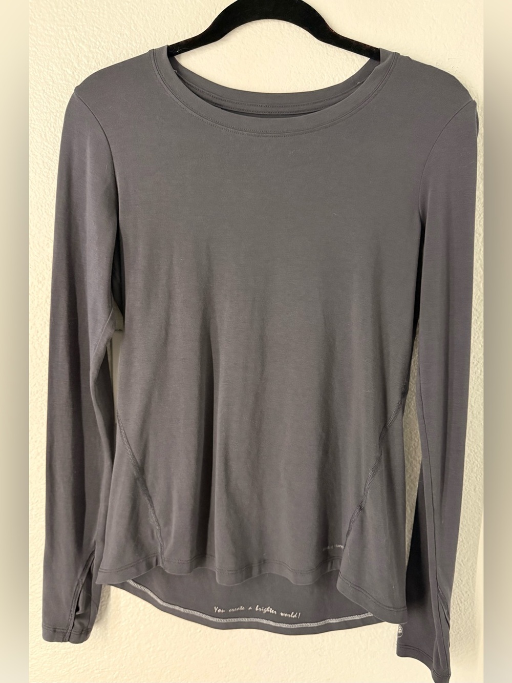 healing hands Long Sleeve Crew Neck Top in Gray